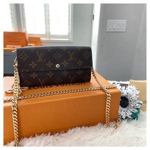 ❤️Auth LV Sarah Small Crossbody Bag Purse EUC❤️